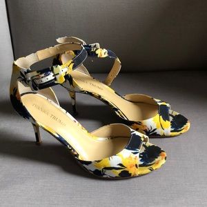 Ivanka Trump yellow multi colored fabric pumps